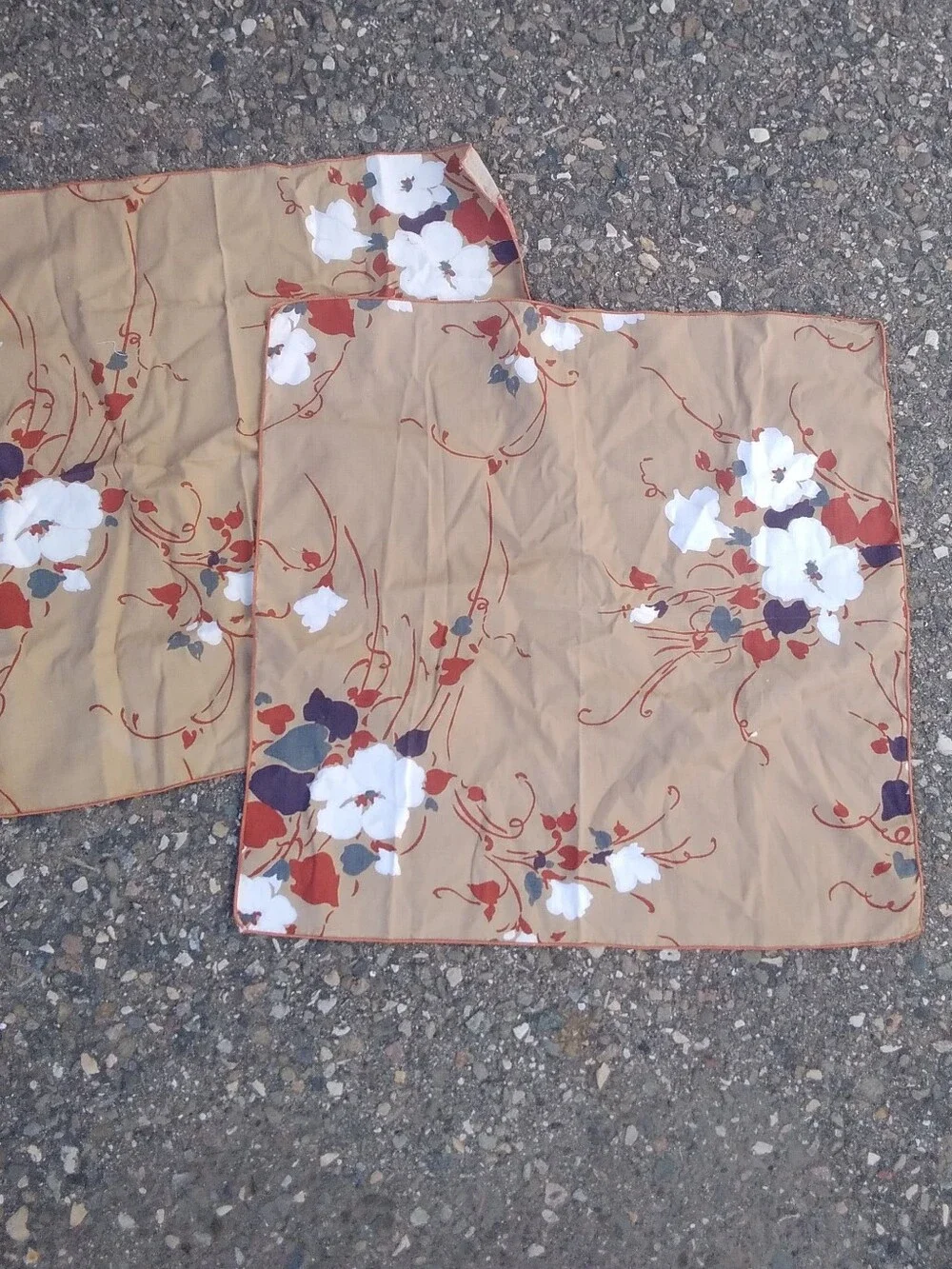 Vintage Cloth Napkins Set Of 2 1970s Mid Century Brown Floral Table Linens